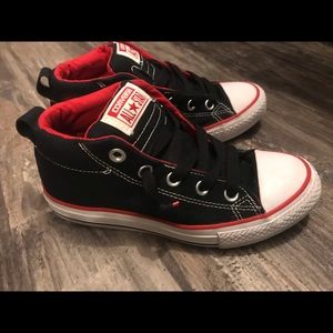 Mid top Converse